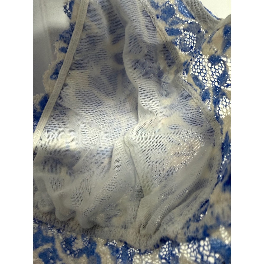 Free People intimately Blue White Floral Lace pullover Bralette crop top large - Picture 6 of 6